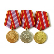 Медали " За отличие в службе "  УВСИН выслуга 3шт.